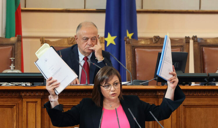 "Отиват в прокуратурата". Нинова изброи незаконните строежи и ремонти