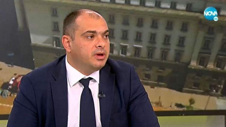 Асен Василев: Нека да видим какво ще стане на вота, има време за реакция