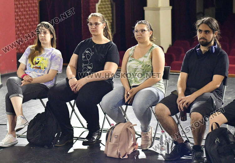 Ханес Оли Агустсон за това да си актьор: Без огън, талантът няма да те заведе до никъде