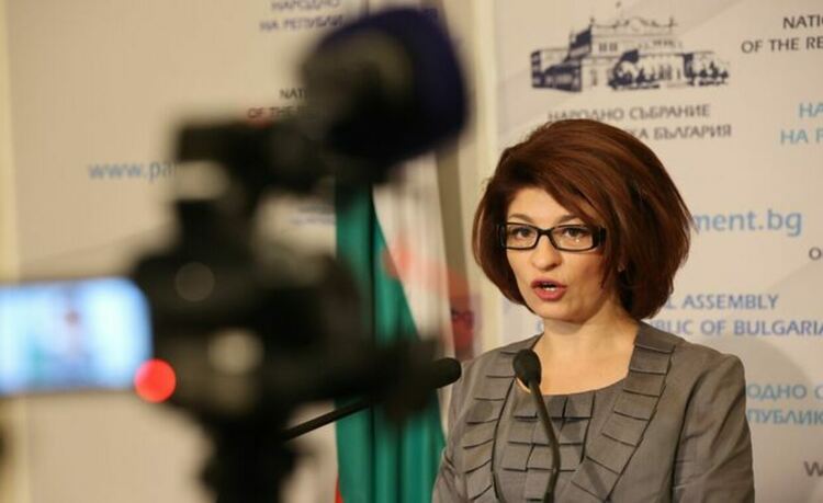 ГЕРБ-СДС не били длъжни да крепят кворума на управляващите