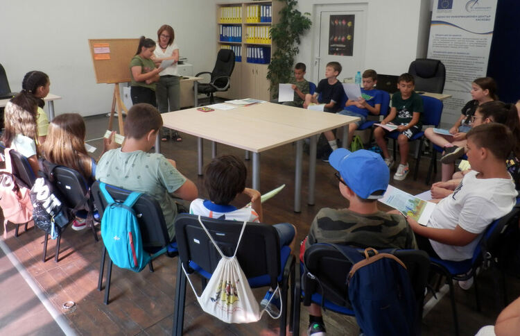 Ученици научиха 52 стъпки за по-зелен град