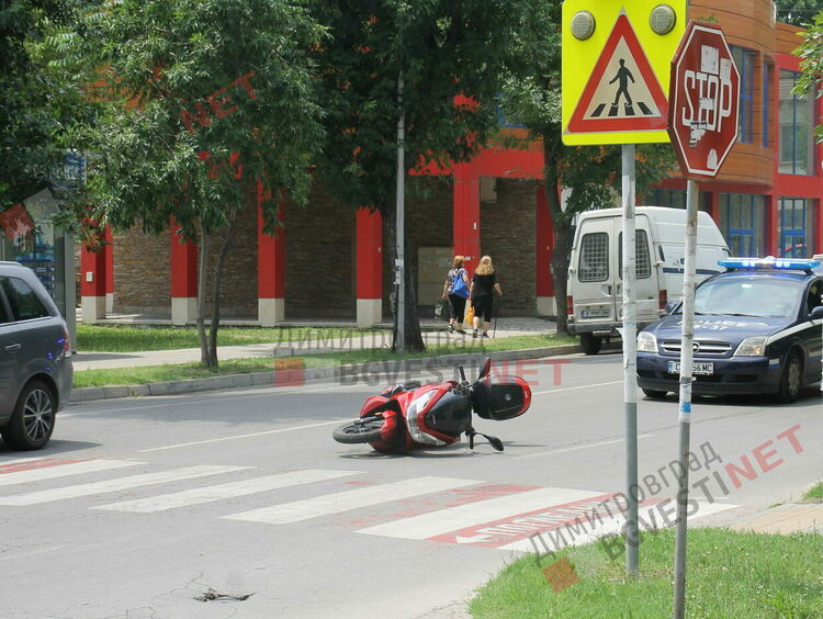 Катастрофа с моторист и последвала физическа агресия на димитровградски булевард