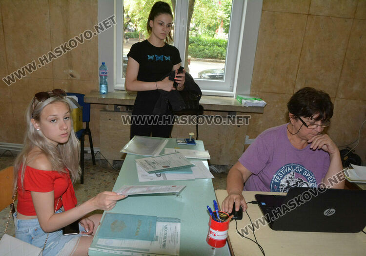 Хасковски зрелостници кандидатстват за 28 ВУЗ-а, предпочитат педагогика и софтуерно инженерство