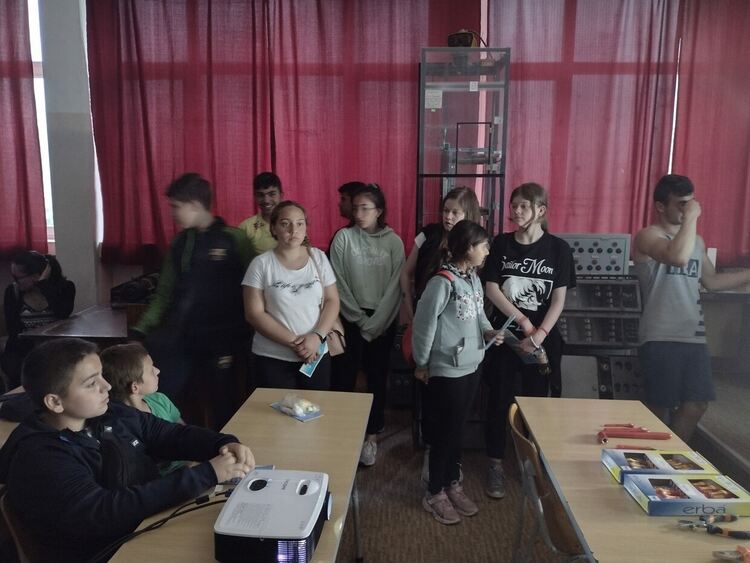 В кулинарна надпревара и демонстрации се включиха ученици от 6 училища в Смолян