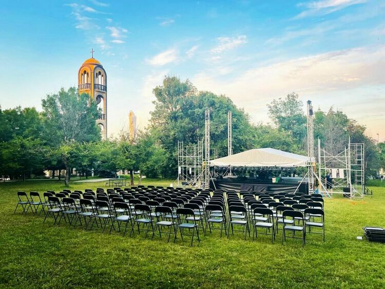 „Карнавална нощ“ на „Сцена на края на града“ тази вечер