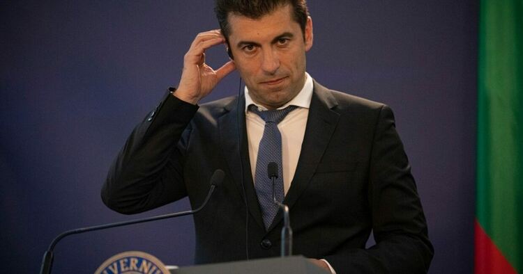 Българското правителство падна, очаква се ново отношение към Русия - реакции в балкански медии