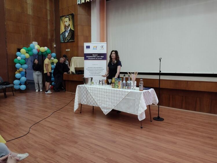 В кулинарна надпревара и демонстрации се включиха ученици от 6 училища в Смолян