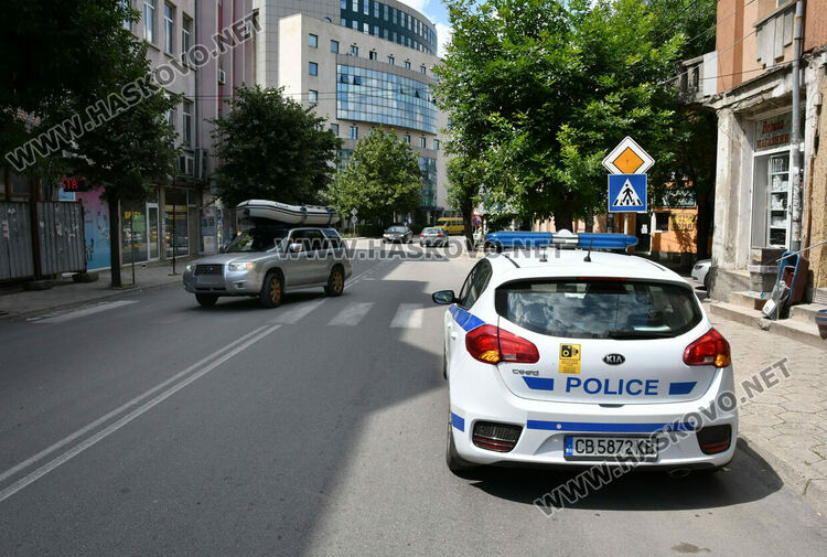 Водачка на Ситроен блъсна жена на пешеходна пътека в Хасково