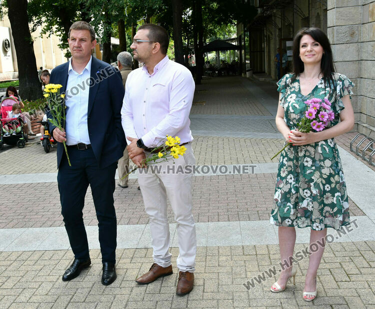 Цветен празник на билките и здравето на Еньовден в Хасково