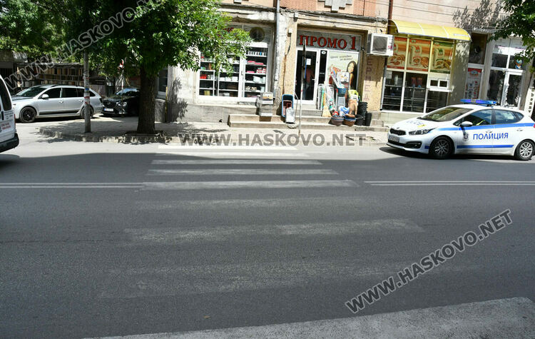 Водачка на Ситроен блъсна жена на пешеходна пътека в Хасково