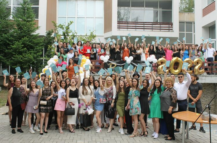 173-ма ботевци поемат към университетите с увереността и самочувствието на успешни млади хора