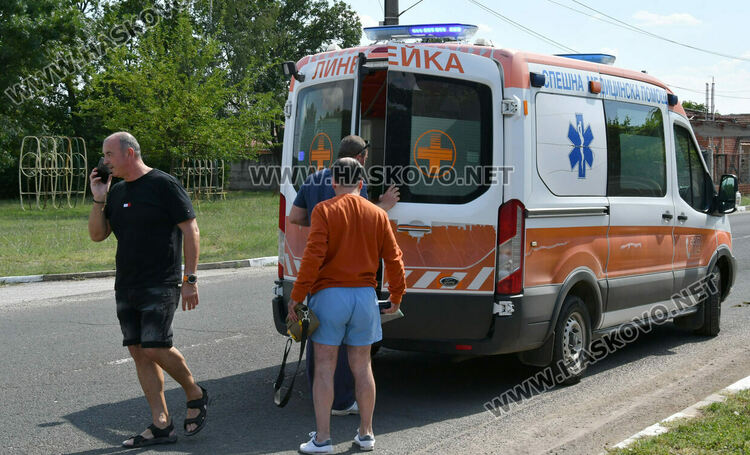 Водач пострада при челен удар между Фиат и Фолксваген