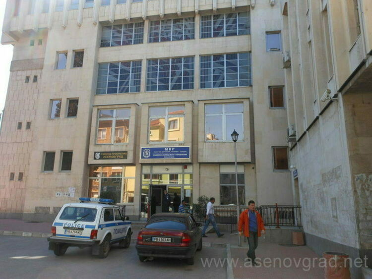 Тийнейджър е задържан за притежание на марихуана 