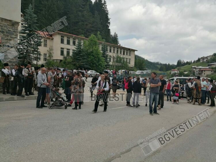 Уникален Музей на гайдата беше открит в Стойките, започна третият Национален гайдарски събор "Апостол Кисьов"