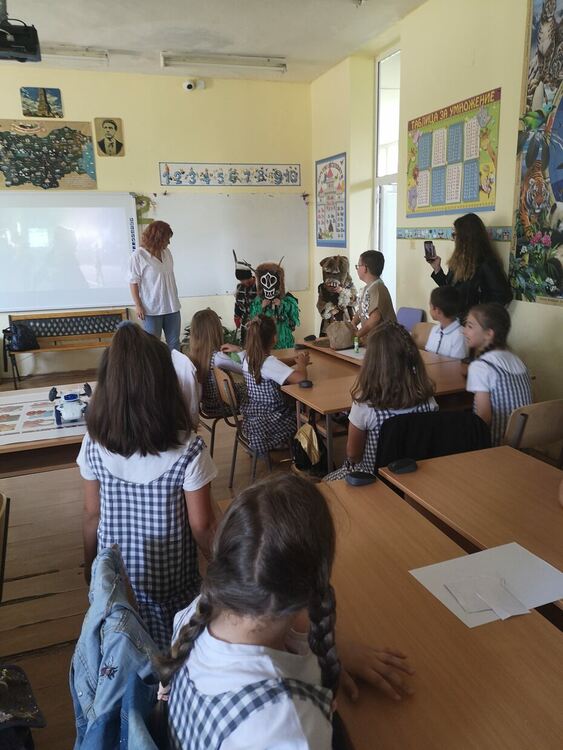 СУ "Св.св. Кирил и Методий" си сътрудничи с училища от страната по НП "Иновации в действие"