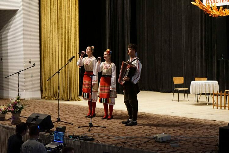 С юбилеен концерт в Златоград отбелязаха 170 години на СУ "Антим I" 