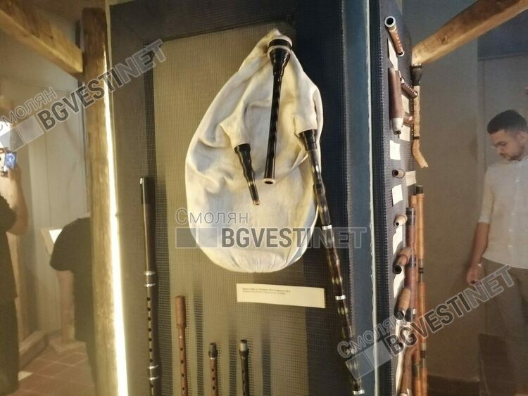 Уникален Музей на гайдата беше открит в Стойките, започна третият Национален гайдарски събор "Апостол Кисьов"