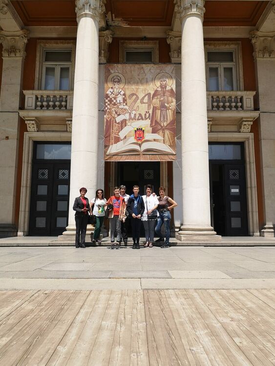 СУ "Св.св. Кирил и Методий" си сътрудничи с училища от страната по НП "Иновации в действие"