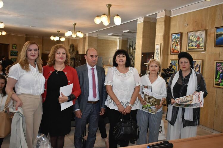 Зам.-министърът на туризма посети ГБ "Паисий Хилендарски" 