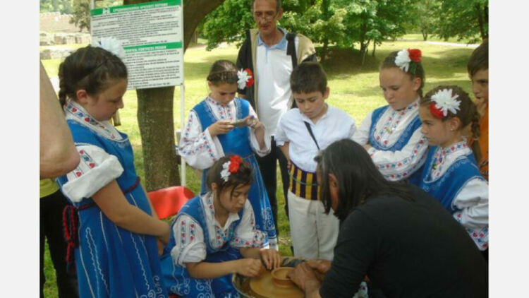  За вас, деца! Археологическо лято в музея