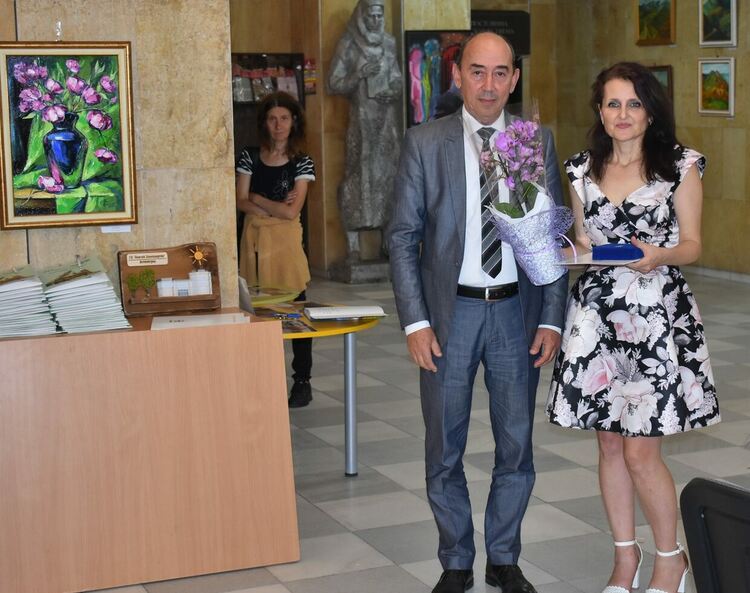 Градската библиотека в Асеновград чества 40-годишен юбилей 