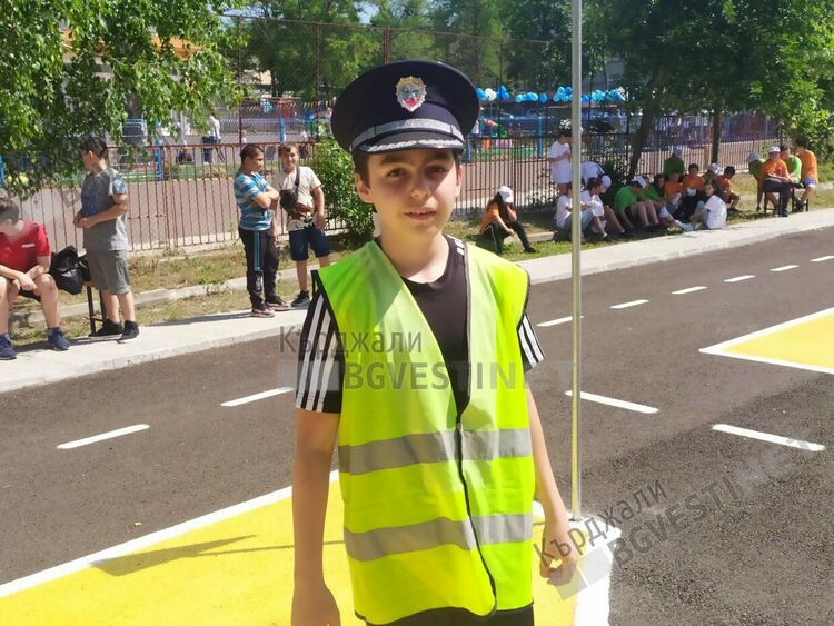 Специализирана операция в областта и урок по безопасно движение във връзка с Международния ден за безопасност на движението