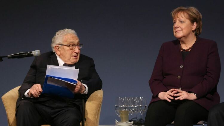 Кисинджър за войната в Украйна: "Съчувствам на германското правителство"