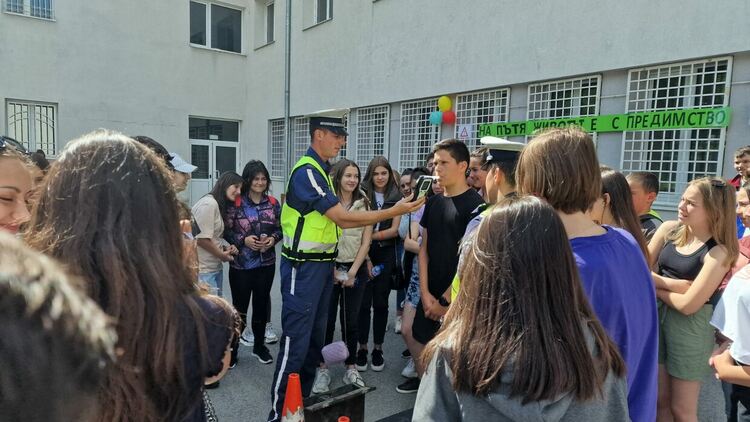 ОДМВР - Смолян отбеляза 29 юни - Ден на безопасността на движение по пътищата