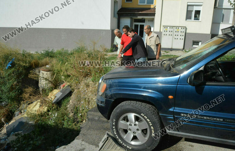 13 760 лева трябва да плати община Хасково заради пропадналия автомобил в дере на „Акация“