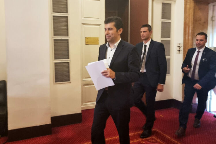 Решението относно експулсирането на руските дипломати не е било на Кирил Петков 