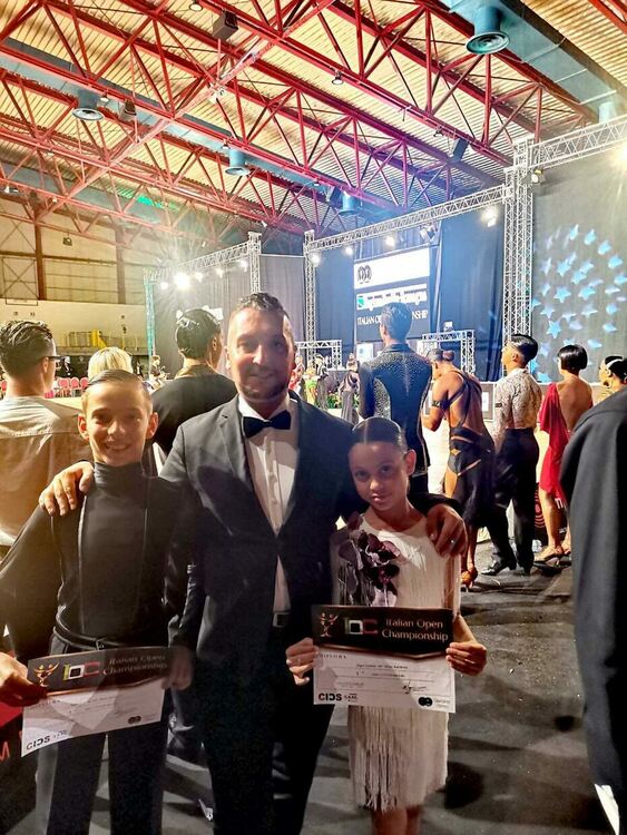 Смолянска гордост! 12-годишният Ангел Свирков си извоюва златото и на Европейски турнир по спортни танци в Италия