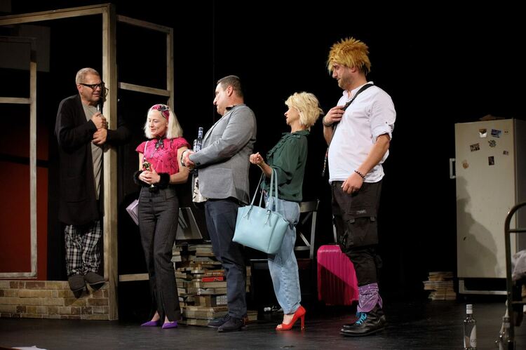 Хасковският спектакъл „Веселата карета“ открива летния фестивал в София