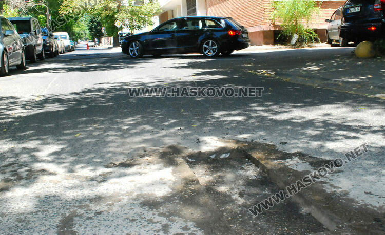 Подготвят ул. „Георги Кирков“ за изкърпване на дупки