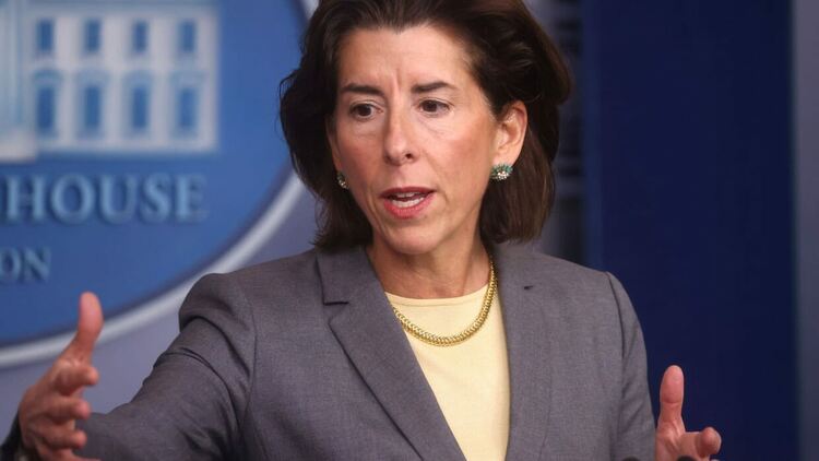 САЩ заплашват да затворят всяка една китайска компания, доставяла чипове за Русия