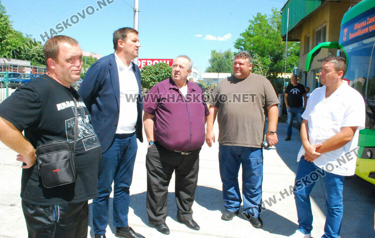 До месец пускат 5 нови електробуса в Хасково, билетът ще е 1 лев