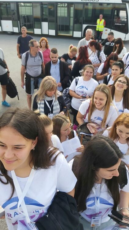 Ученици от Гимназията по туризъм на практика на Адриатическото крайбрежие