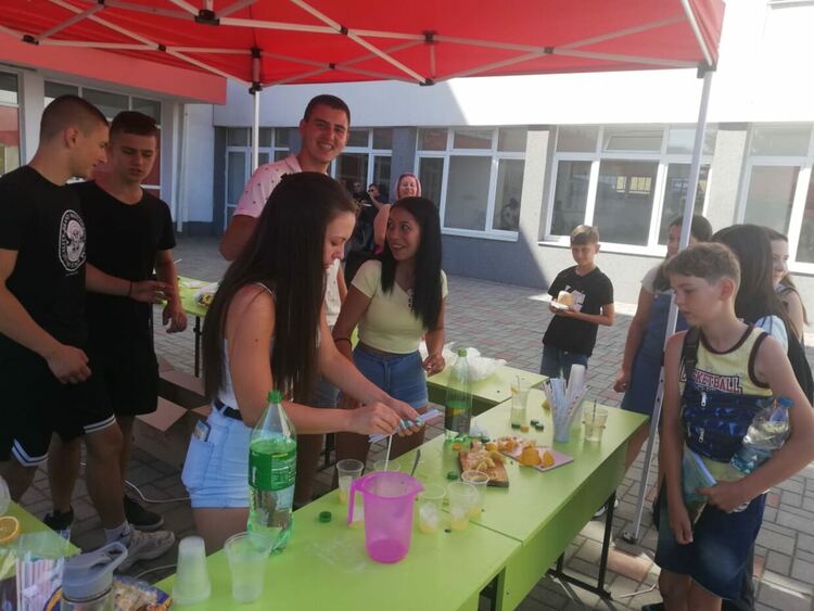 И най-големите славейковци казват: "Здравей, ваканция!"