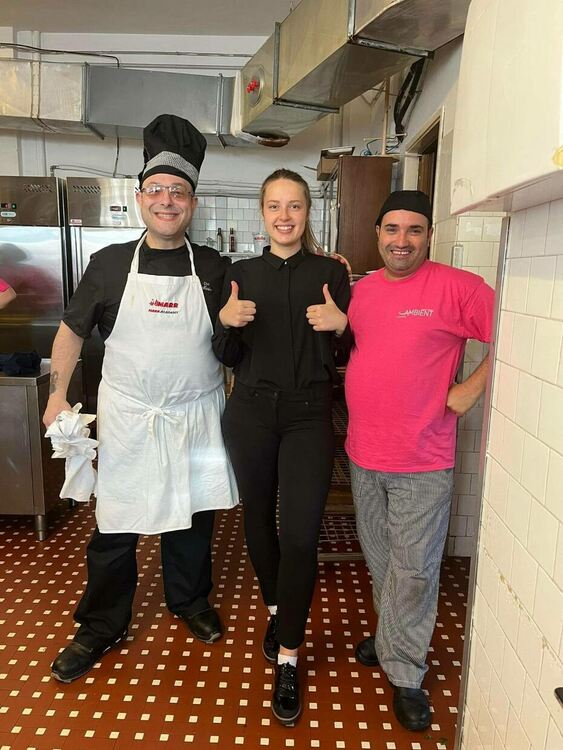 Ученици от Гимназията по туризъм на практика на Адриатическото крайбрежие