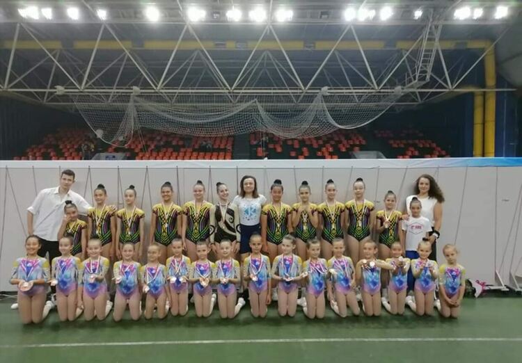 42 медала донесоха в Кърджали състезателите по спортна аеробика