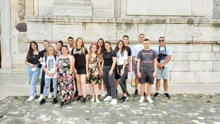 Ученици от Гимназията по туризъм на практика на Адриатическото крайбрежие