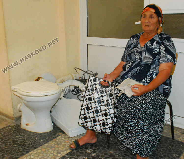 Хасковлии на опашка за помощи за отопление, кандидатстват и за подпомощ за 1 и 8 клас