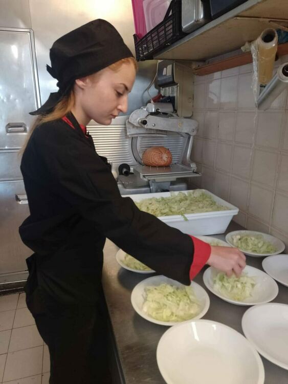 Ученици от Гимназията по туризъм на практика на Адриатическото крайбрежие