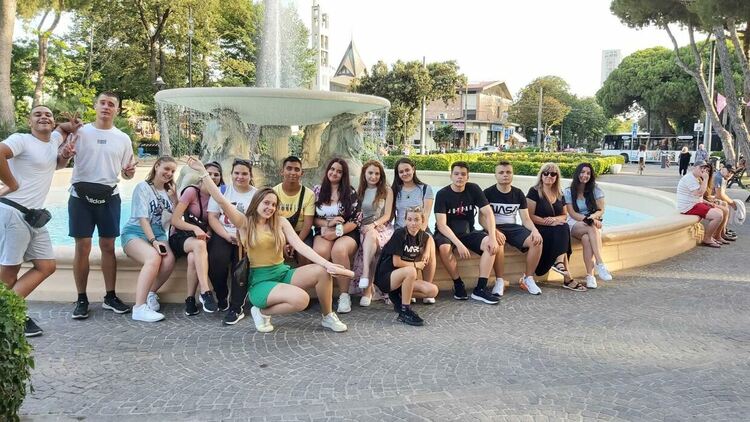 Ученици от Гимназията по туризъм на практика на Адриатическото крайбрежие