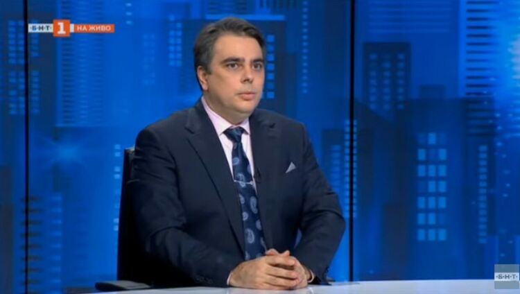 Асен Василев: Не сме говорили със Слави Трифонов, нямаме и намерение