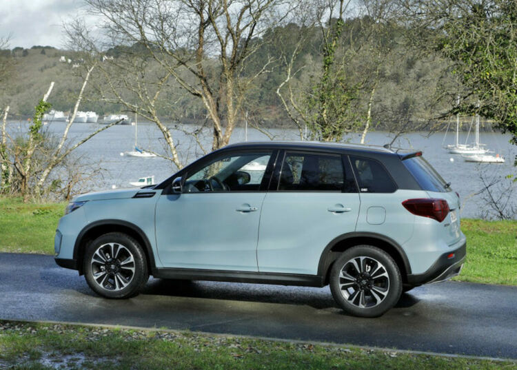 Suzuki Vitara - автомобил, който си плаче за приключения