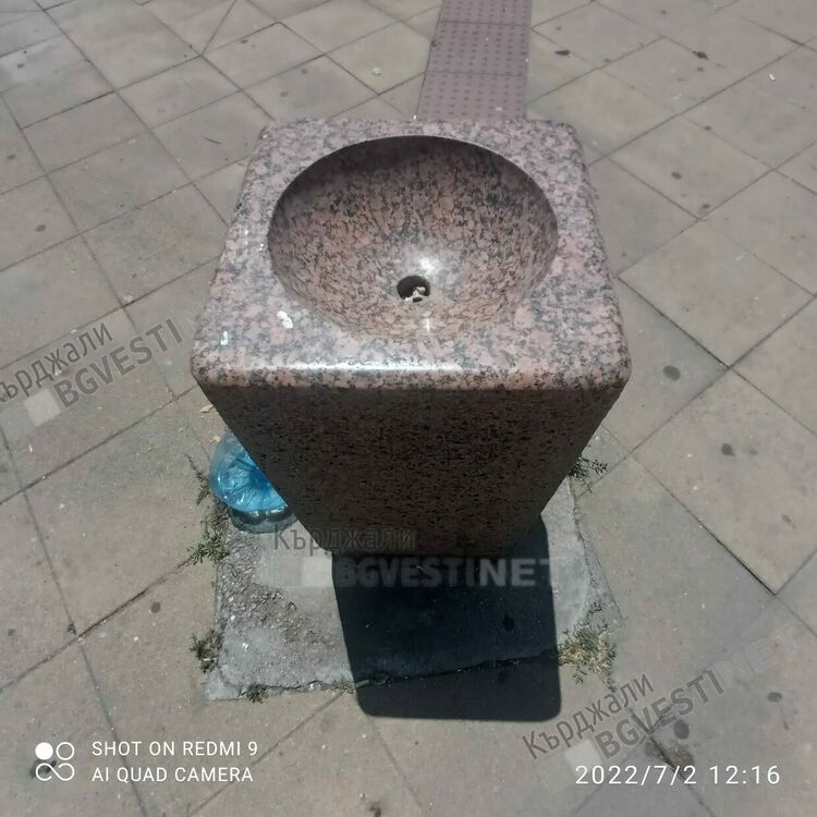 33 градуса днес на сянка,чешмите в града –запечатани