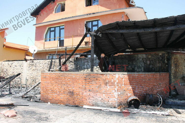 Изгоря новооткрит комплекс в димитровградския квартал Изток