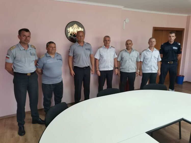 Наградените служители на Пожарната