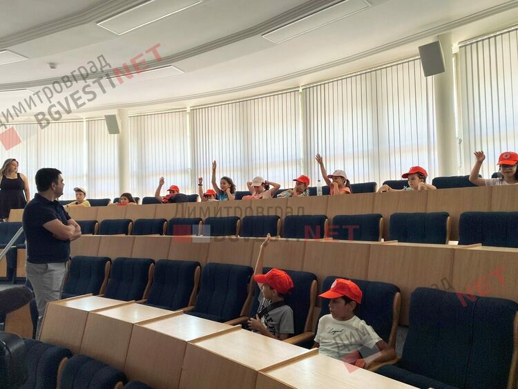 Над 200 деца се включиха в игра за велосипеди, 30 вече превзеха общината и ОбС