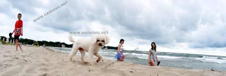 Слънчево и горещо във вторник